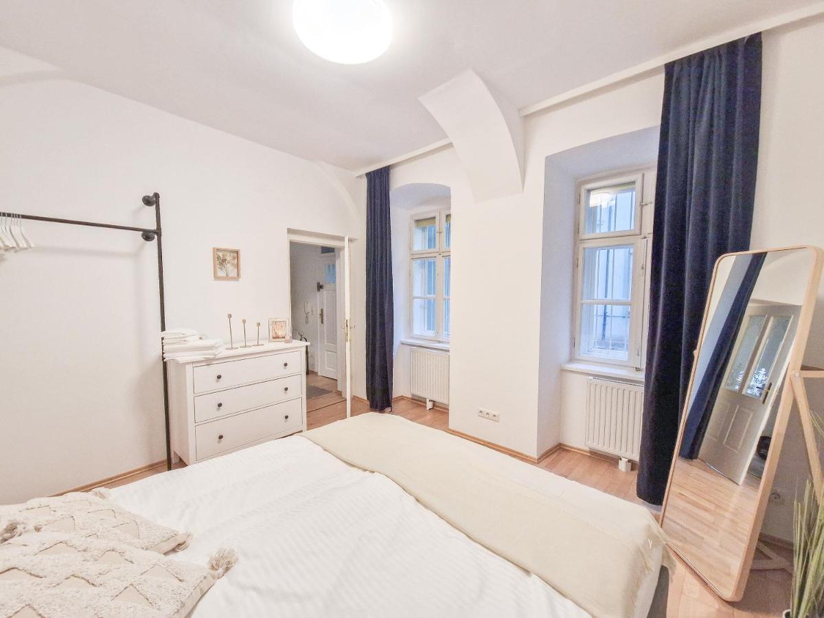 Feelhome - Design Apartment Fur 4 Gaste - Smart Tv - Naschmarkt Vienna Exterior photo